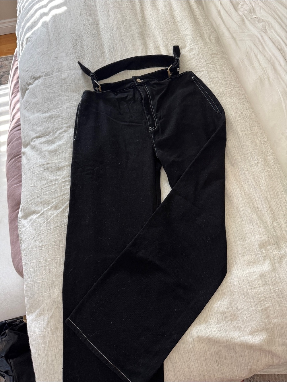 Women’s Black Relaxed-Fit Pants with Adjustable Waist Strap